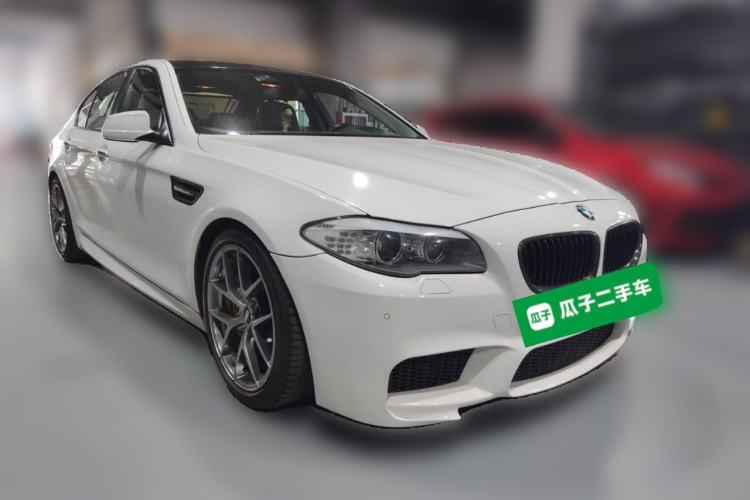 Used BMW 5 Series 2011 535i Sport Edition Front Right 45 Deg