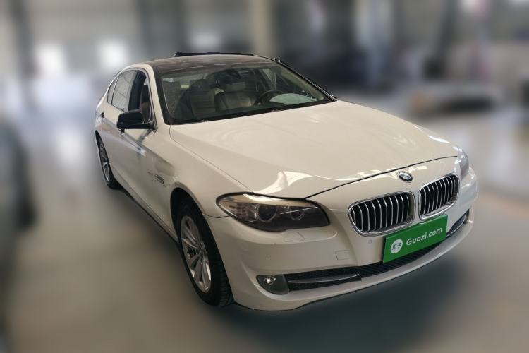 Used BMW 5 Series 2011 523Li Luxury Model Front Right 45 Deg
