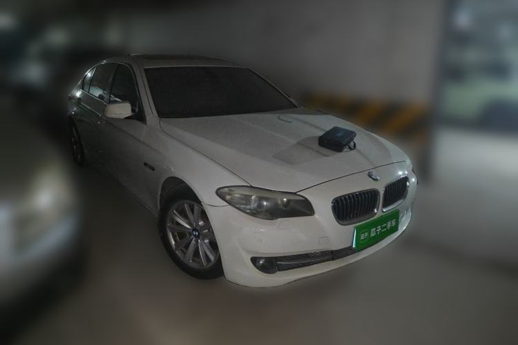 Used BMW 5 Series 2011 520Li Elegant Model Front Right 45 Deg