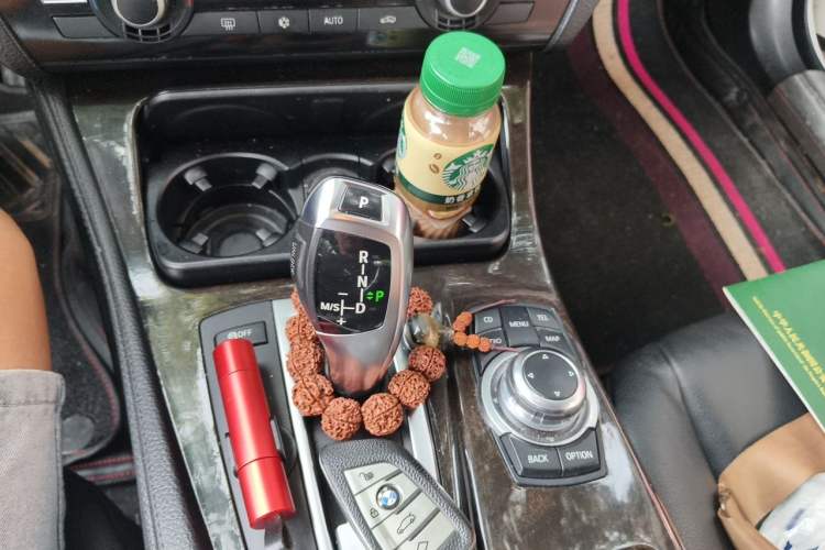 Used BMW 5 Series 2011 523Li Leading Model Gear Lever