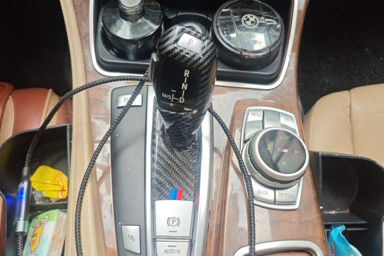 Used BMW 5 Series 2011 528Li Leading Model Gear Lever