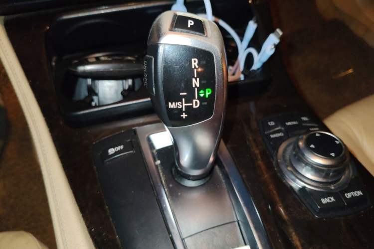 Used BMW 5 Series 2011 523Li Luxury Model Gear Lever
