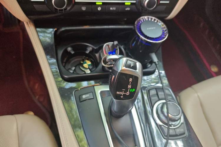 Used BMW 5 Series 2011 520Li Elegant Model Gear Lever