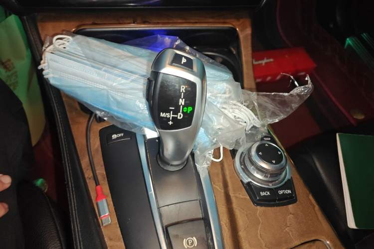Used BMW 5 Series 2011 528Li Leading Model Gear Lever