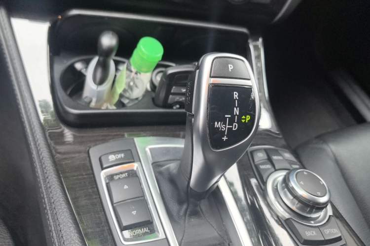 Used BMW 5 Series 2011 535Li Leading Model Gear Lever