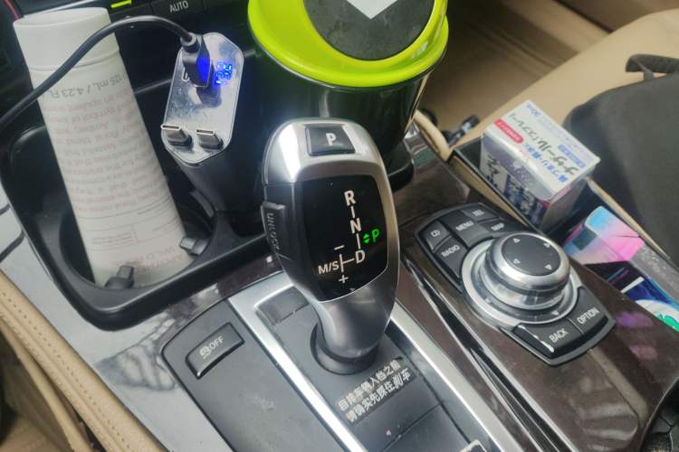 Used BMW 5 Series 2011 523i Leading Model Gear Lever
