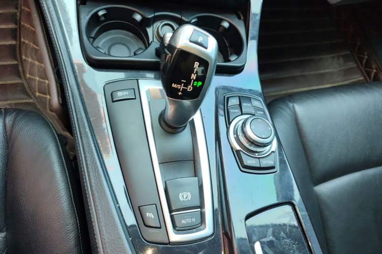 Used BMW 5 Series 2011 520Li Elegant Model Gear Lever
