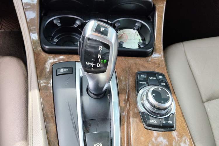Used BMW 5 Series 2011 528Li Leading Model Gear Lever