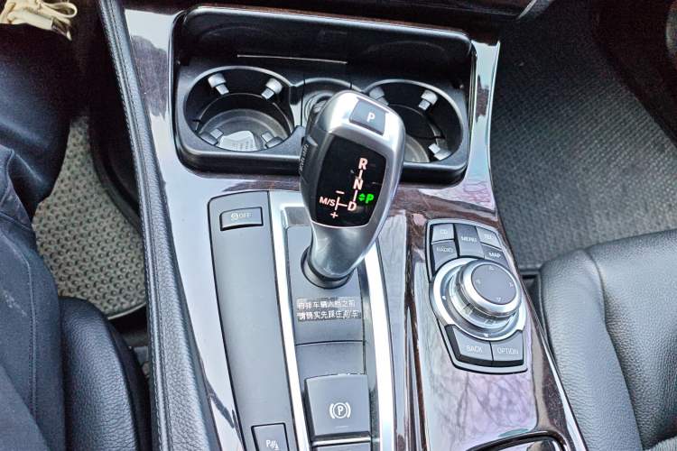 Used BMW 5 Series 2011 523Li Luxury Model Gear Lever