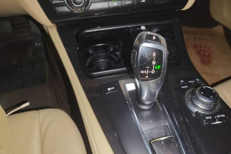 Used BMW 5 Series 2011 520Li Elegant Model Gear Lever