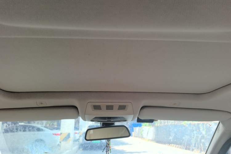 Used BMW 5 Series 2011 520Li Elegant Model Headliner