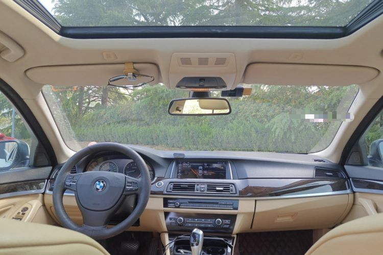 Used BMW 5 Series 2011 523Li Luxury Model Headliner