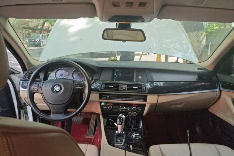 Used BMW 5 Series 2011 520Li Elegant Model Headliner