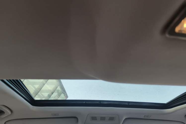 Used BMW 5 Series 2011 535i Sport Edition Headliner