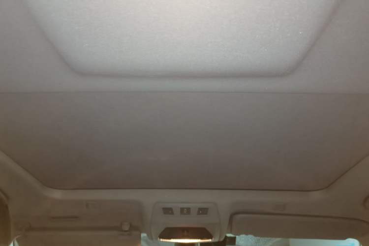 Used BMW 5 Series 2011 523i Leading Model Headliner