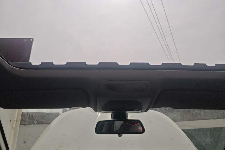 Used BMW 5 Series 2011 523Li Leading Model Headliner