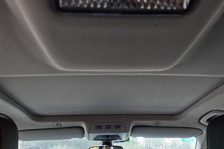 Used BMW 5 Series 2011 523Li Luxury Model Headliner