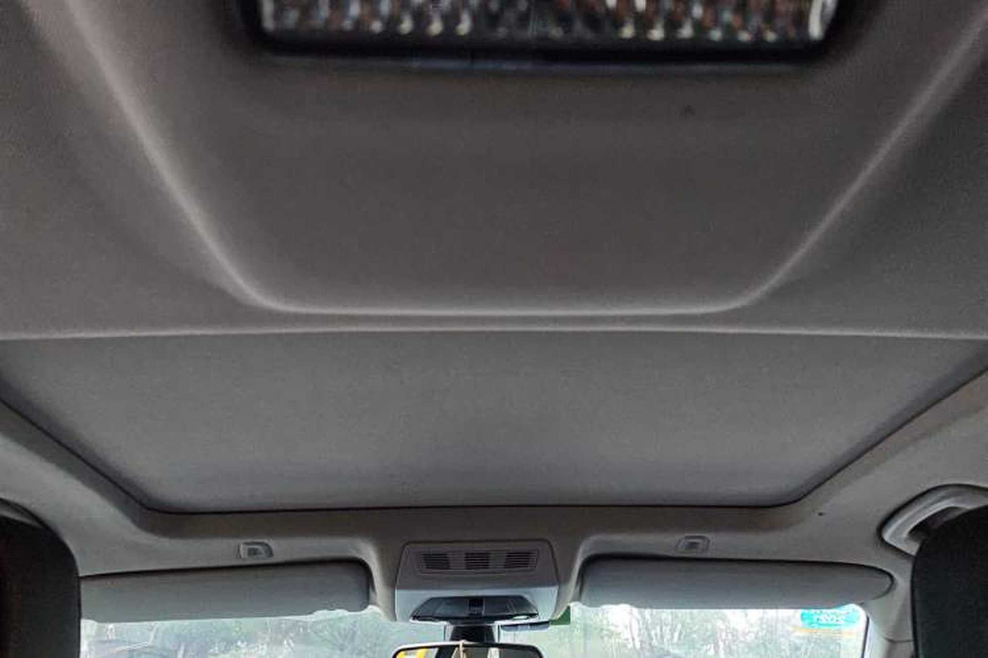 Used BMW 5 Series 2011 523Li Luxury Model Headliner