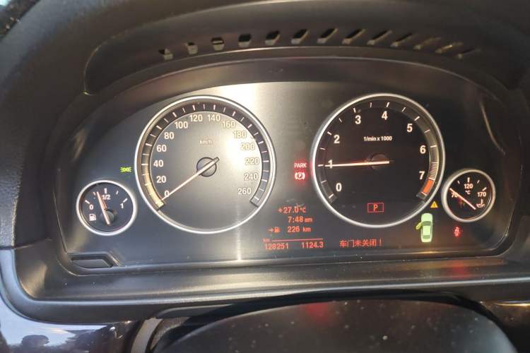 Used BMW 5 Series 2011 523Li Luxury Model Instrument Cluster