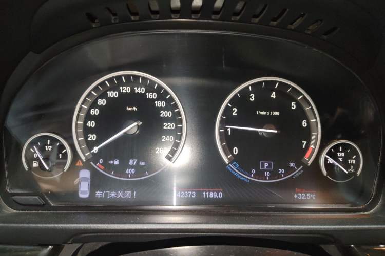 Used BMW 5 Series 2011 535i Sport Edition Instrument Cluster