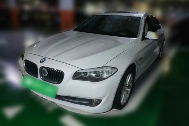 Ojetý BMW 5 Series 2011 535Li Luxury Model
