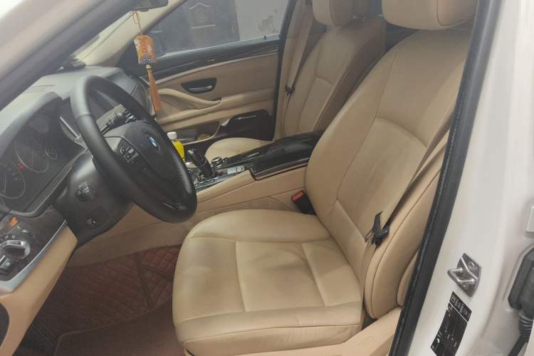 Used BMW 5 Series 2011 523Li Luxury Model Left Front Seat