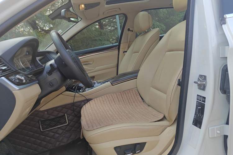 Used BMW 5 Series 2011 523Li Luxury Model Left Front Seat