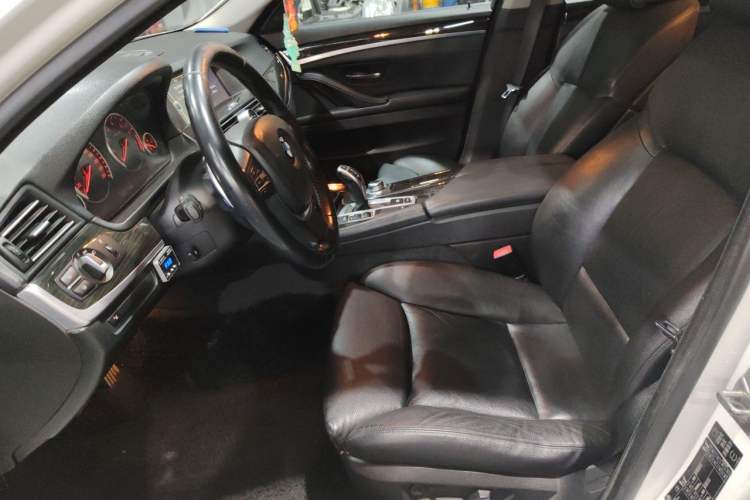 Used BMW 5 Series 2011 535i Sport Edition Left Front Seat