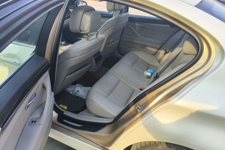 Used BMW 5 Series 2011 535i Sport Edition Left Rear Seat