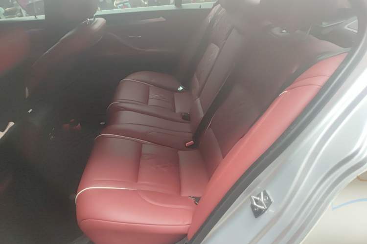 Used BMW 5 Series 2011 523Li Leading Model Left Rear Seat