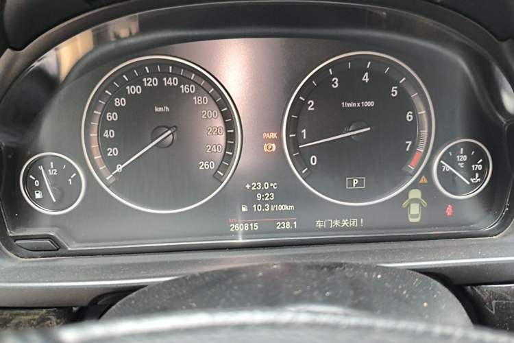 Used BMW 5 Series 2011 523Li Luxury Model Odometer Close Up