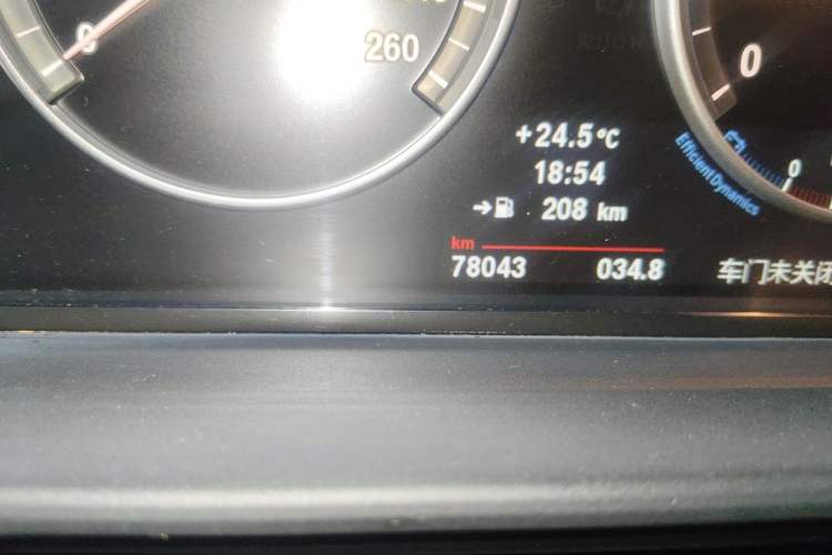 Used BMW 5 Series 2011 523Li Luxury Model Odometer Close Up