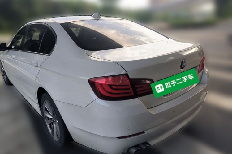 Used BMW 5 Series 2011 520Li Elegant Model Rear Left 45 Deg