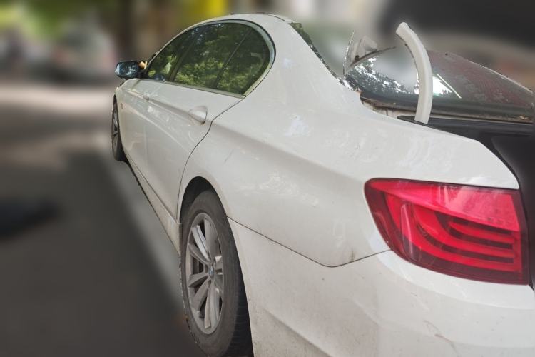 Used BMW 5 Series 2011 520Li Elegant Model Rear Left 45 Deg