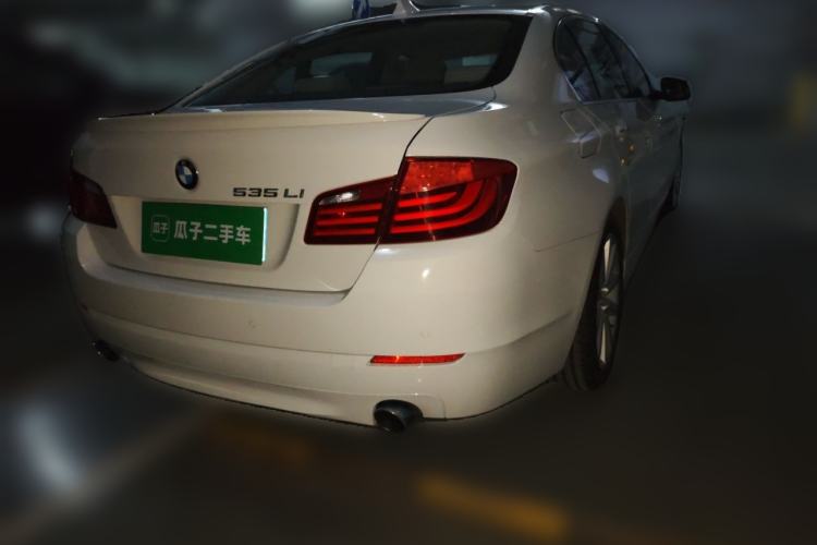 Used BMW 5 Series 2011 535Li Luxury Model Rear Right 45 Deg