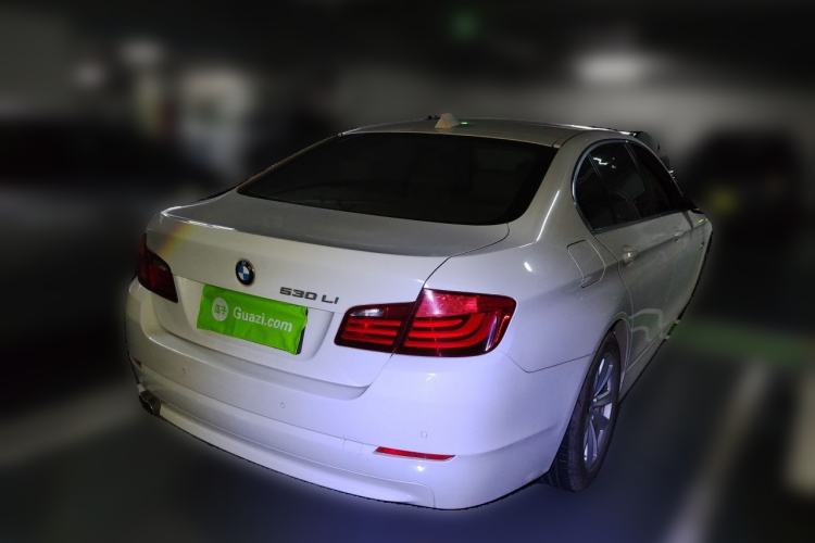 Used BMW 5 Series 2011 523Li Luxury Model Rear Right 45 Deg