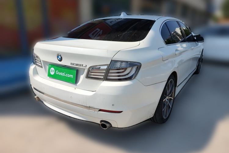 Used BMW 5 Series 2011 520Li Elegant Model Rear Right 45 Deg