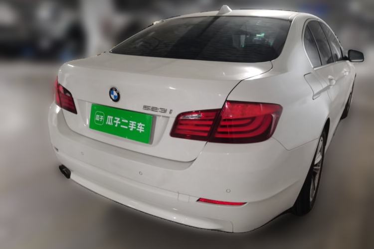 Used BMW 5 Series 2011 523i Leading Model Rear Right 45 Deg