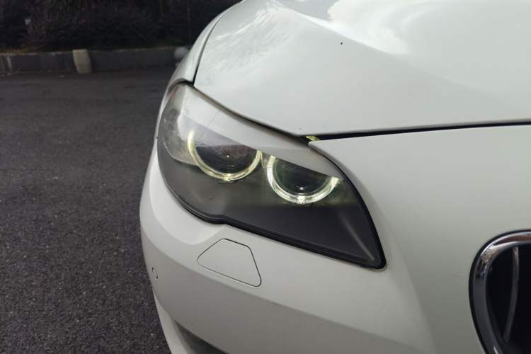 Used BMW 5 Series 2011 523Li Luxury Model Right Front Headlight