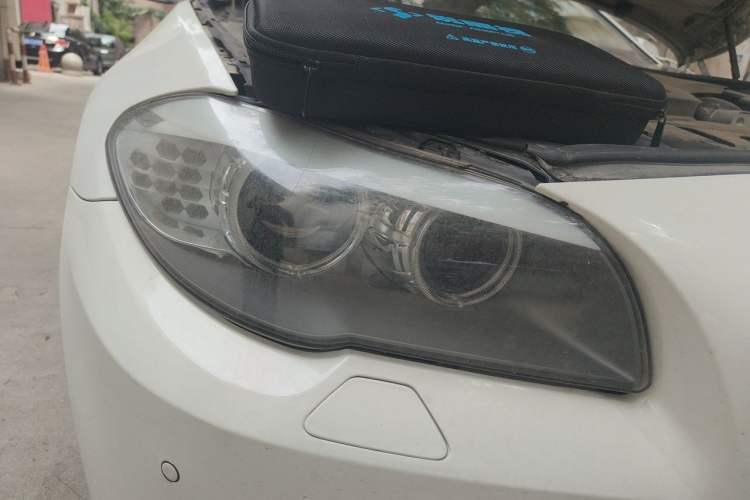 Used BMW 5 Series 2011 523Li Luxury Model Right Front Headlight