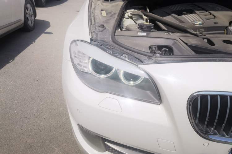 Used BMW 5 Series 2011 523Li Luxury Model Right Front Headlight