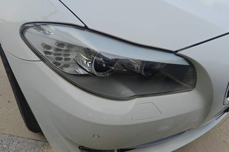 Used BMW 5 Series 2011 523Li Luxury Model Right Front Headlight