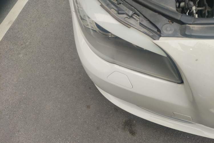 Used BMW 5 Series 2011 523i Leading Model Right Front Headlight