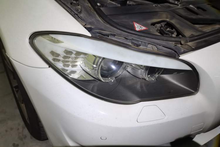 Used BMW 5 Series 2011 523i Leading Model Right Front Headlight