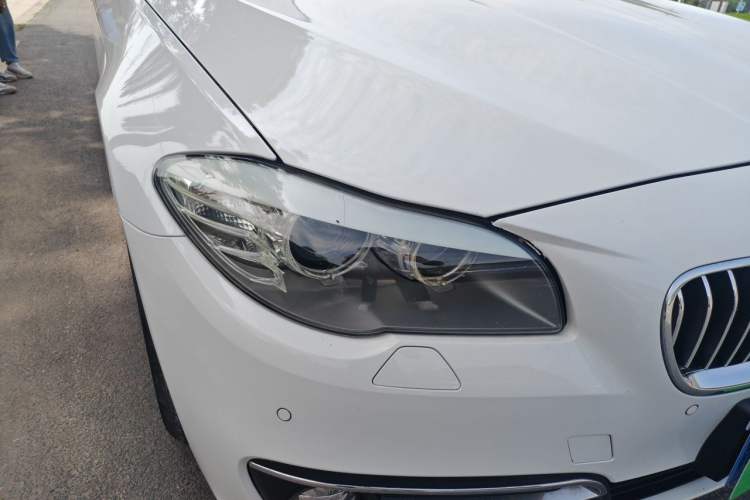 Used BMW 5 Series 2011 520Li Elegant Model Right Front Headlight