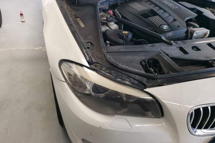 Used BMW 5 Series 2011 523Li Luxury Model Right Front Headlight