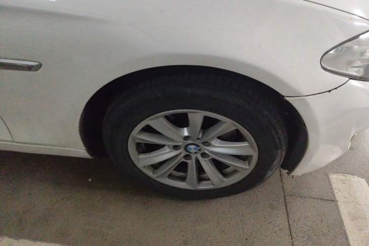 Used BMW 5 Series 2011 523Li Leading Model Right Front Wheel Hub