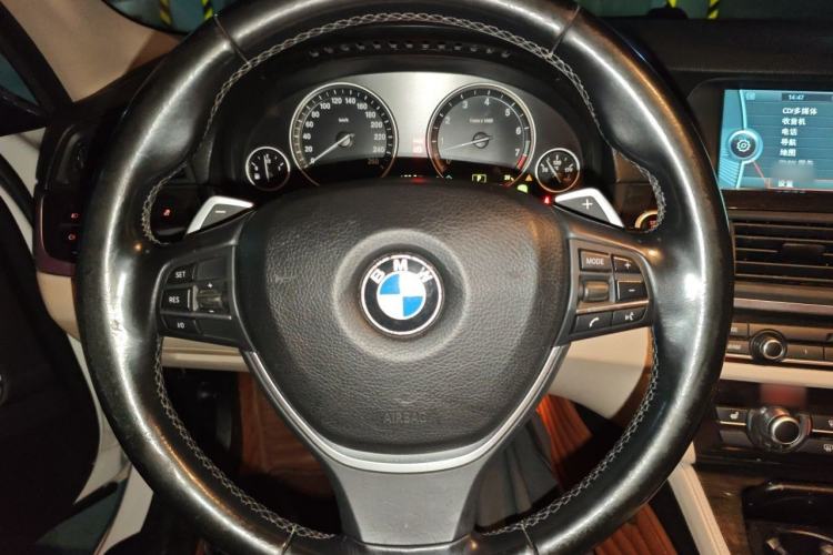Used BMW 5 Series 2011 535Li Luxury Model Steering Wheel