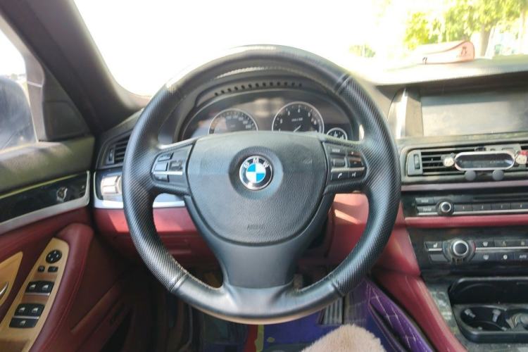 Used BMW 5 Series 2011 523Li Leading Model Steering Wheel
