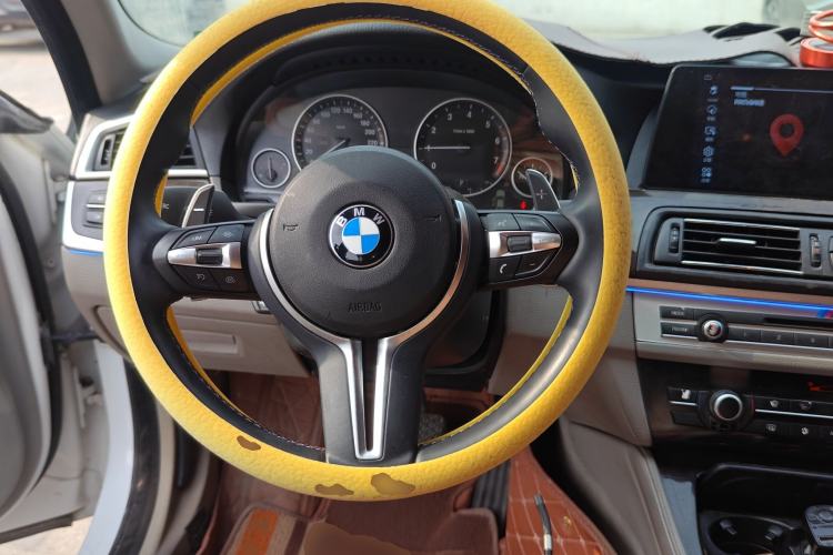 Used BMW 5 Series 2011 523Li Leading Model Steering Wheel